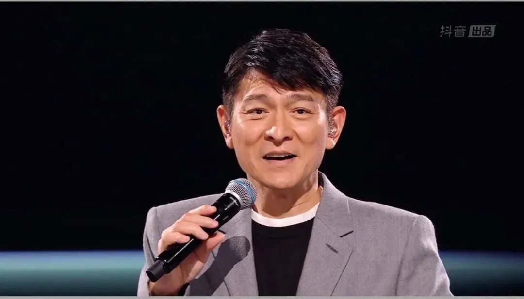 新春将至,江门乡亲刘德华给大家送祝福啦!“世间最美的风景,都在回家的路上…”