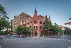 中国之窗|青岛——好客山东海阔天空,青岛请您来看胶东