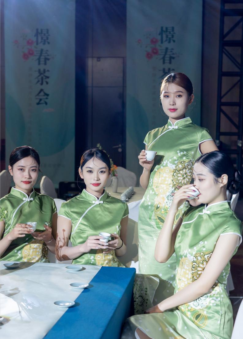 各地茶人荟聚山东临沂,共品方守龙白茶