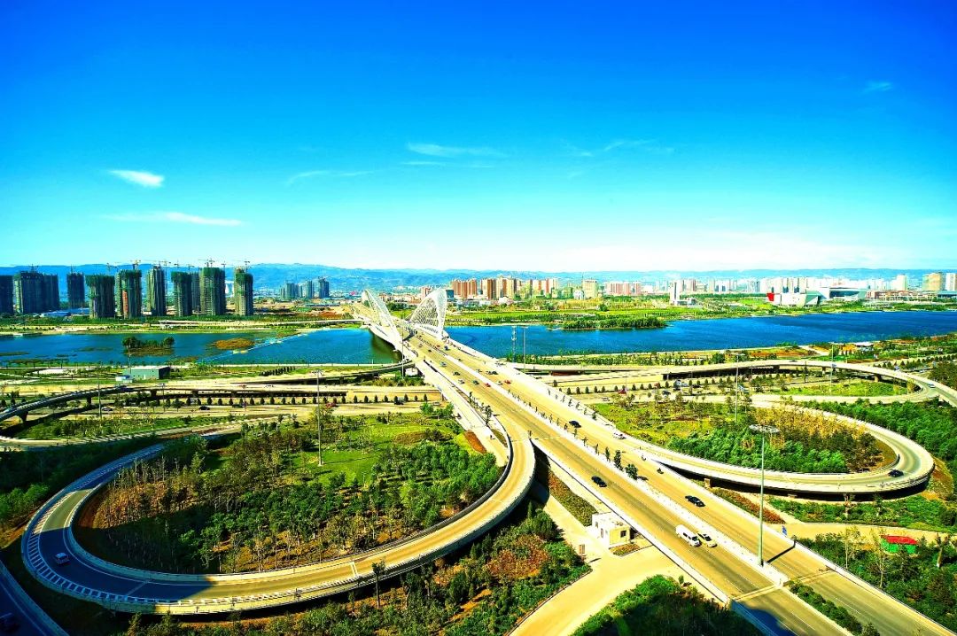 美丽中国 • 山西篇丨层崖翠接蔚蓝天