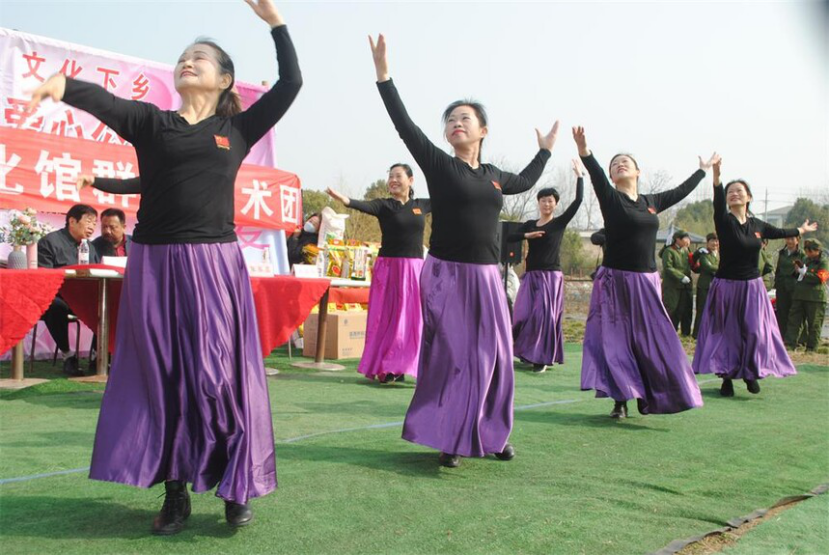 爱心助农 文化下乡,助力乡村振兴爱心公益活动举行