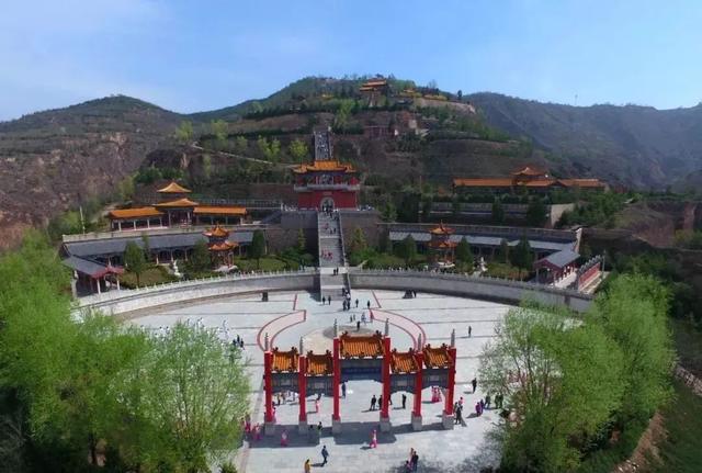 庆城,一座活着的千年古城