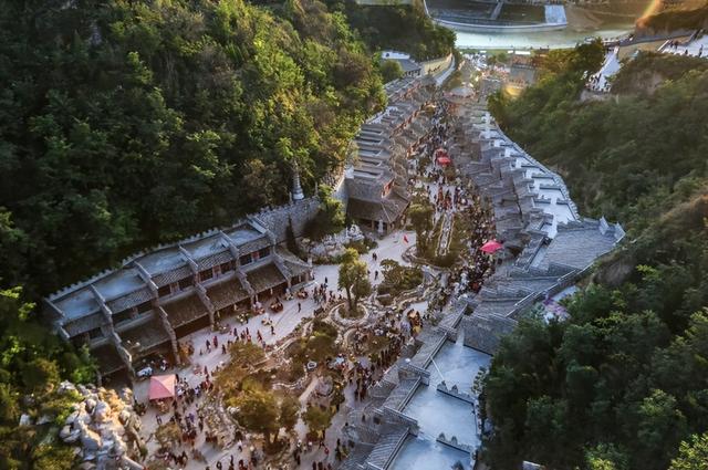 庆城,一座活着的千年古城