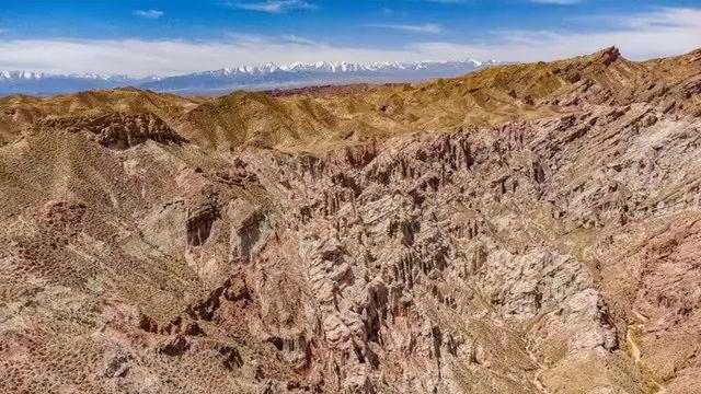 寻色甘肃秘境,沉醉于张掖巴尔斯雪山的纯净白