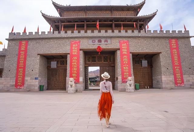 寻色甘肃秘境,沉醉于张掖巴尔斯雪山的纯净白