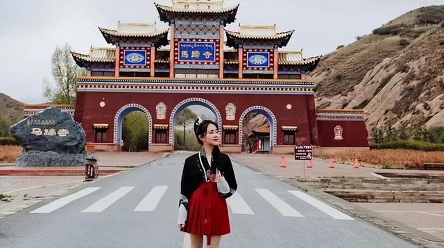 寻色甘肃秘境,沉醉于张掖巴尔斯雪山的纯净白