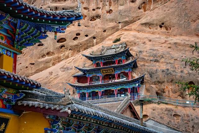 寻色甘肃秘境,沉醉于张掖巴尔斯雪山的纯净白